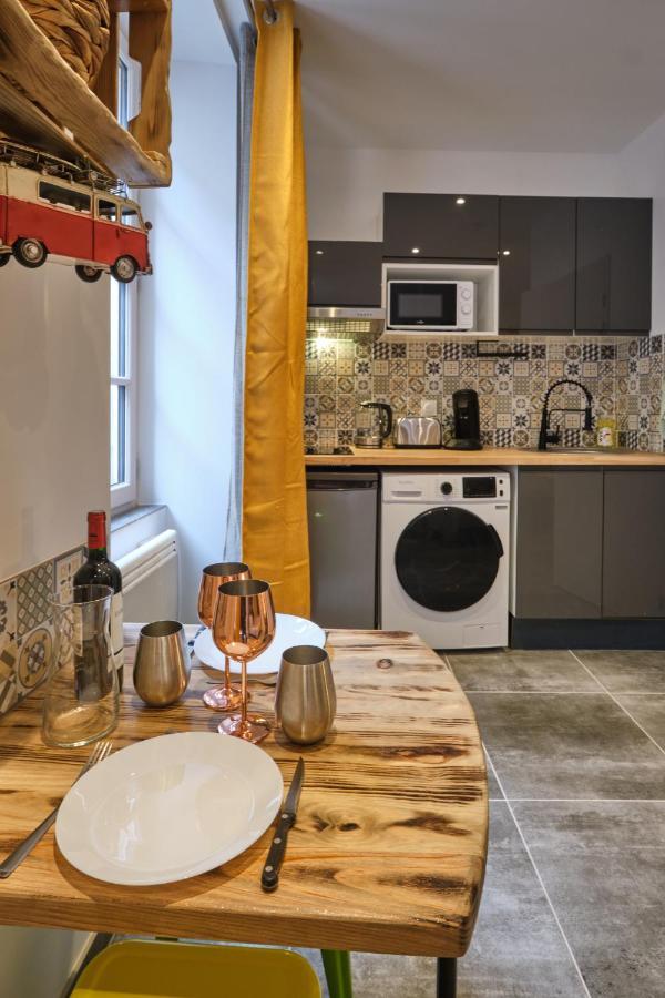 Place Carnot - Studio Tout Equipe Avec Jacuzzi Proche Toutes Commodites Carcassonne Exterior foto